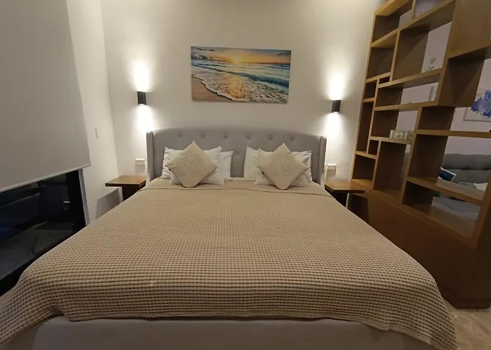 Apartment Bahay 505